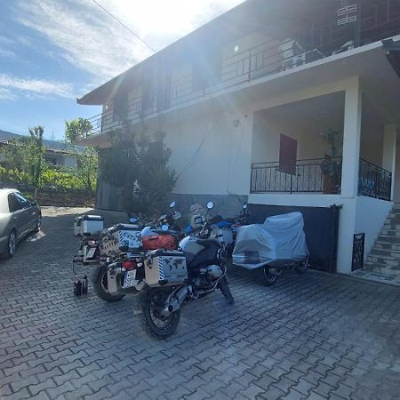 Guest House Xhaferaj Berat Buitenkant foto